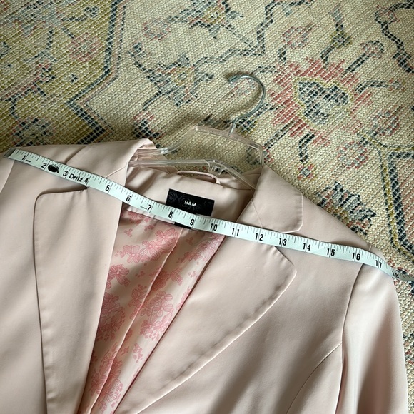 🌸 H&M Blazer in blush pink - Picture 7 of 10
